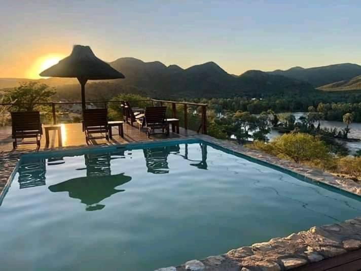 Kapika Waterfall Lodge Epupa Buitenkant foto