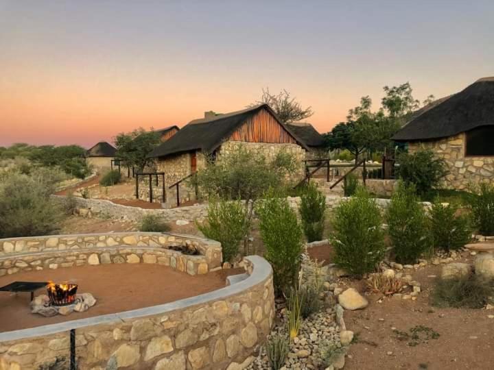 Kapika Waterfall Lodge Epupa Buitenkant foto