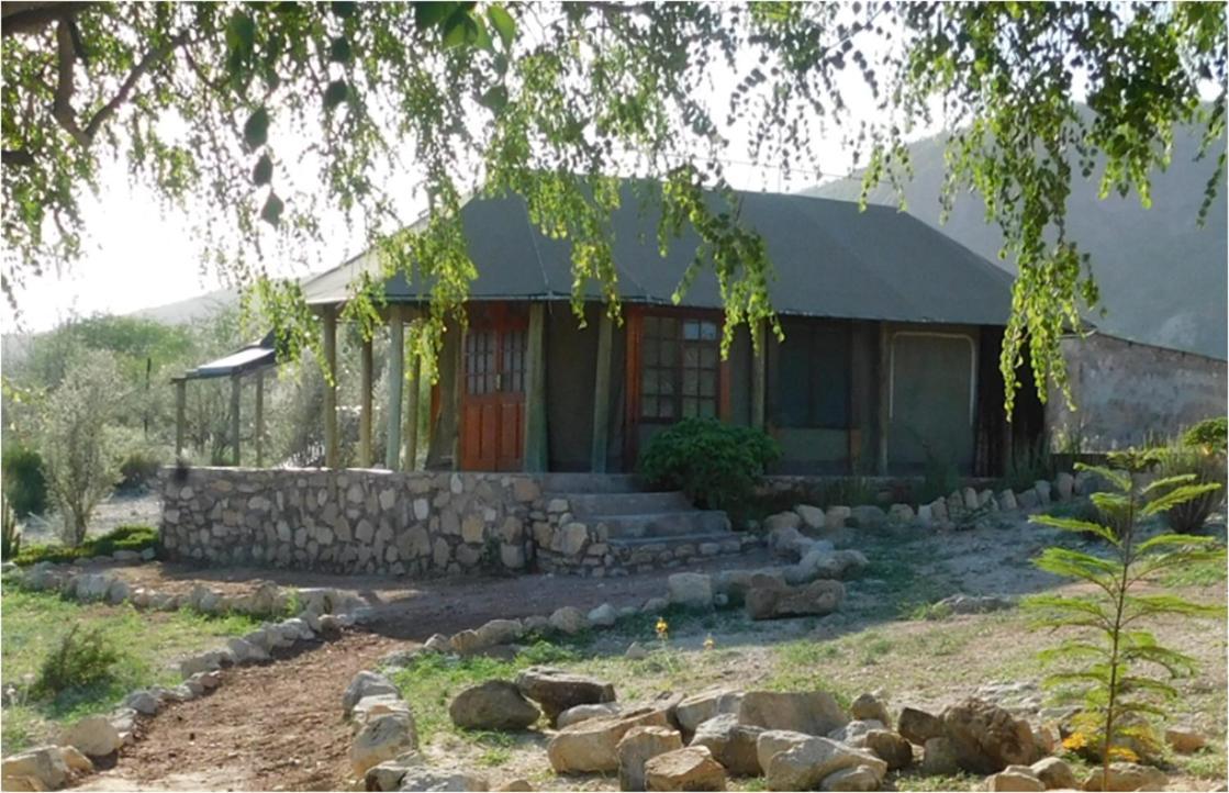 Kapika Waterfall Lodge Epupa Buitenkant foto