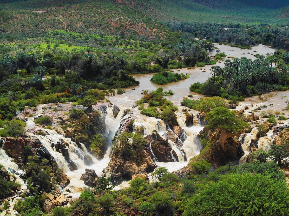 Kapika Waterfall Lodge Epupa Buitenkant foto